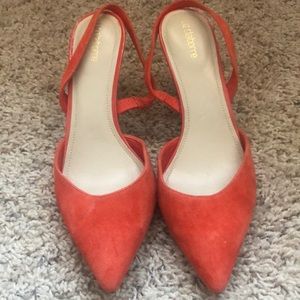 NWT- Liz Claiborne Kitten Heel Slingbacks.